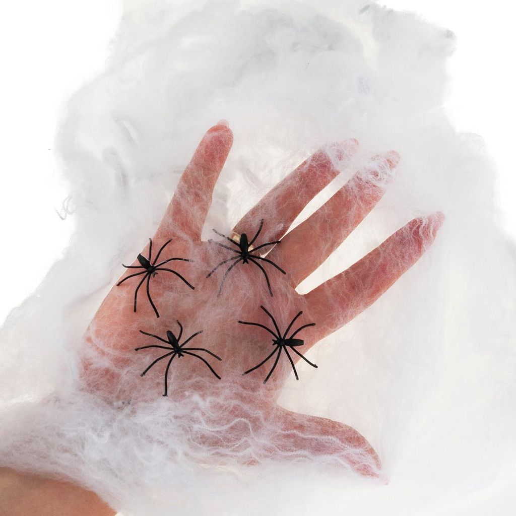 Knstliches Spinnennetz 4 Spinnen Halloween Dekoration