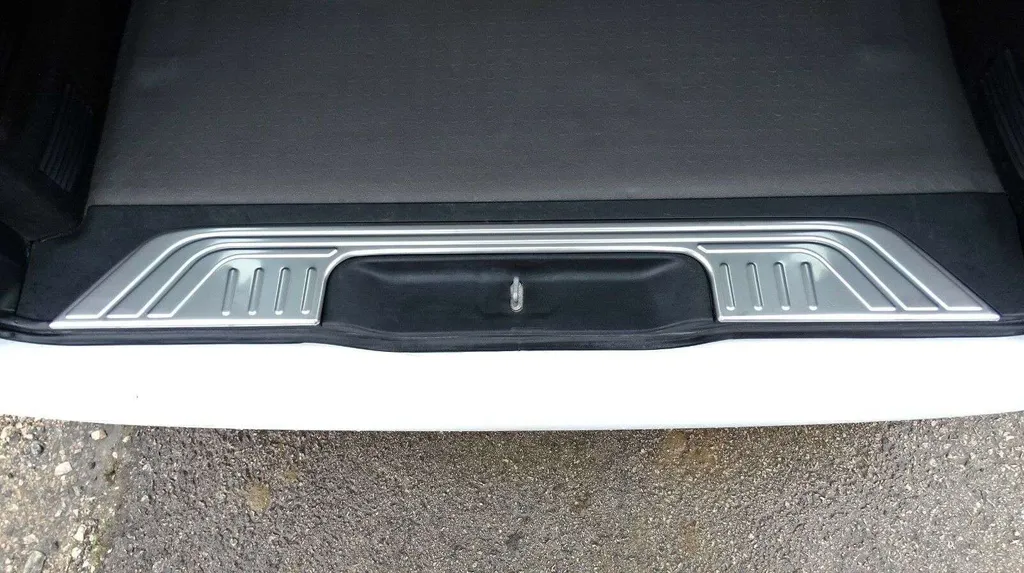 Protection de Seuil Intérieur MB Vito et Classe V W447 en Inox Mat