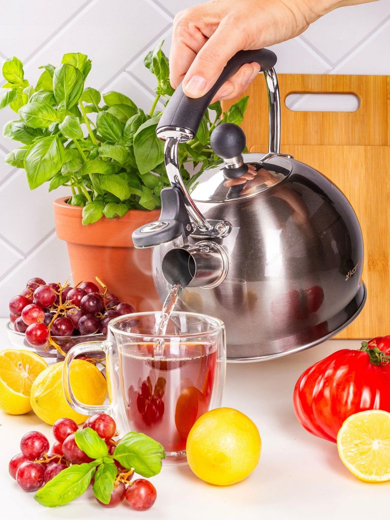 TRADITIONELLER WASSERKESSEL MIT PFEIFE FÜR GAS UND INDUKTION KAMILLE Edelstahl 2,0 l