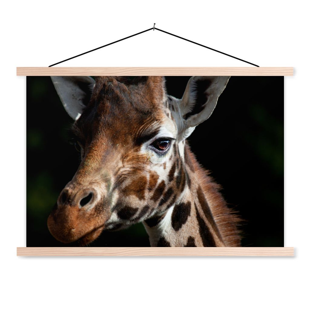MuchoWow Textilposter Giraffe - Leicht - Schwarz 120x80 cm mit holzfarbenen Rahmen - Aufhängeset