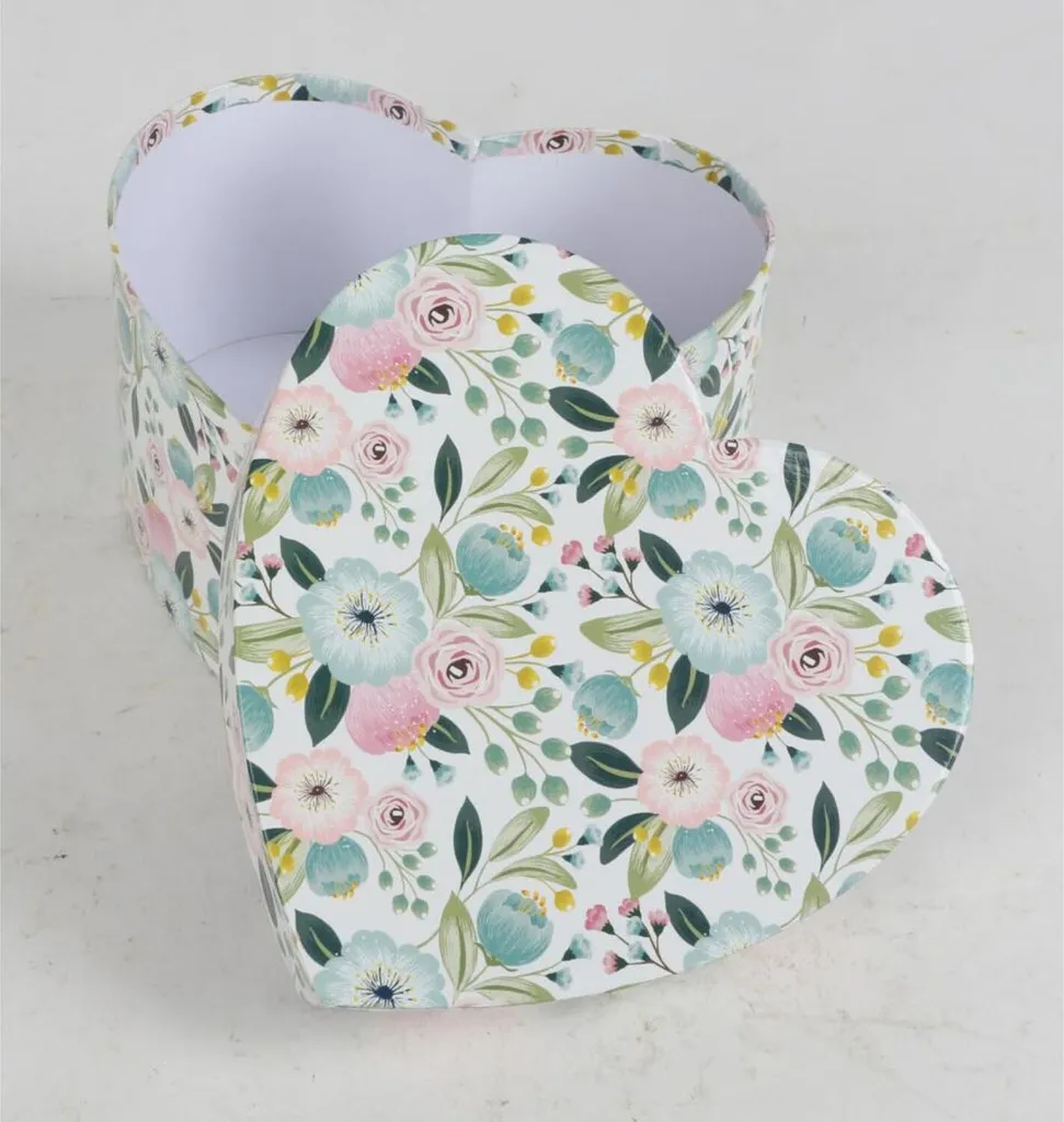 Boîtes cadeaux Dekobox HERZFORM robustes avec design cœur et emboîtables