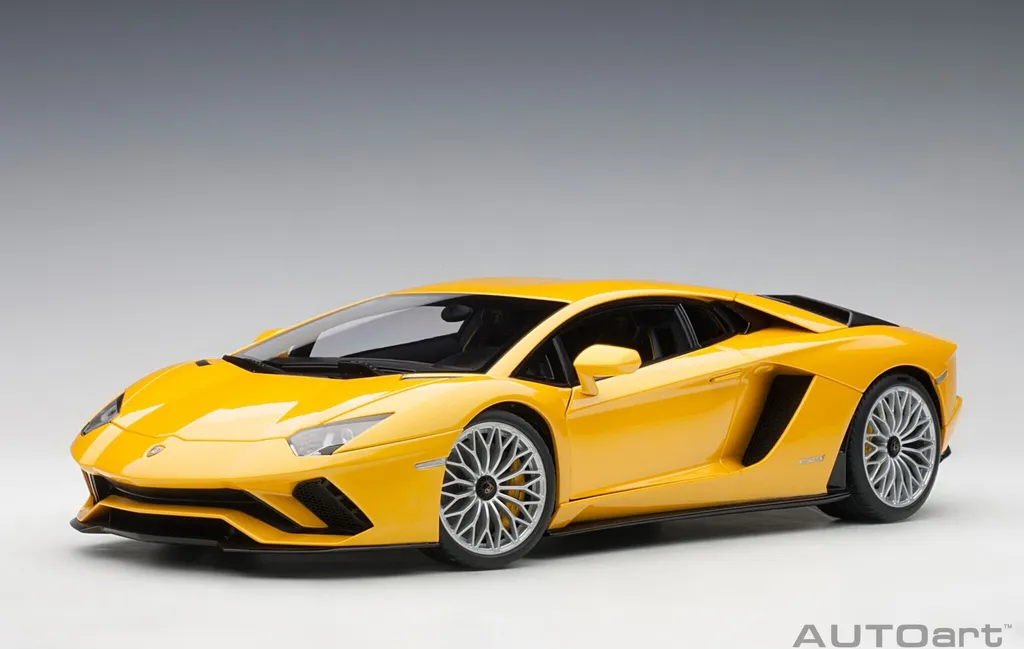 Lamborghini Aventador S 1:18 AUTOart - Finition Composite et Portes Élytre