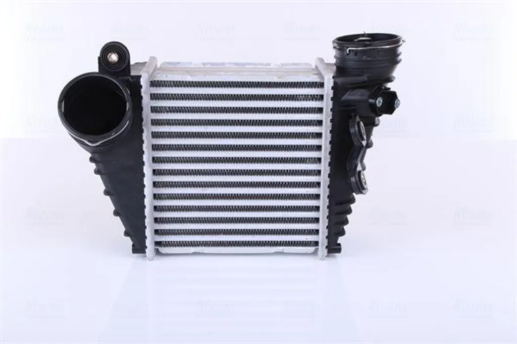 Rinfresca la tua Passione: Intercooler Nissens 96487 per Golf 4 e A3