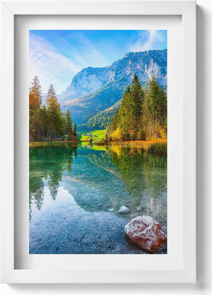 Fluss-Berg-Landschaft– Wandbild mit Rahmen – Gerahmtes Bild – Wanddekoration – 20x30 cm – Weiß