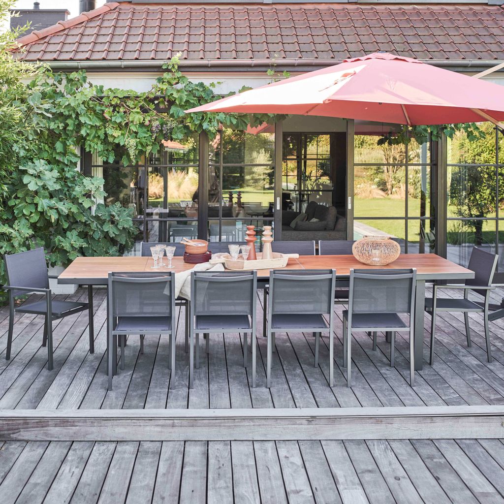 Stuhl Gartentisch mit 8 Stühlen und 2 Holzsesseln - Oviala Melbourne