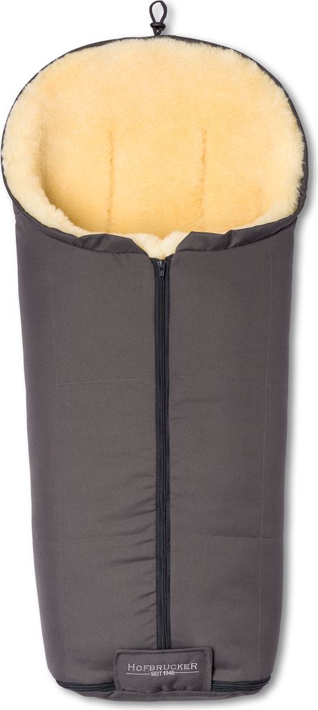Hofbrucker Lammfell-Fußsack Iglu für Kinderwagen und Produktbild 