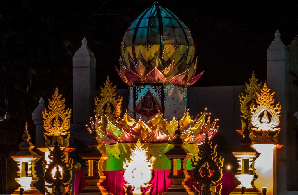 hansepuzzle 33546 - Lichterfest Puzzle, 500 Teile, Reisen, 46,0 x 30,0cm mit hochwertiger Aufbewahrung, Kartonbox und wiederverschließbarem Beutel