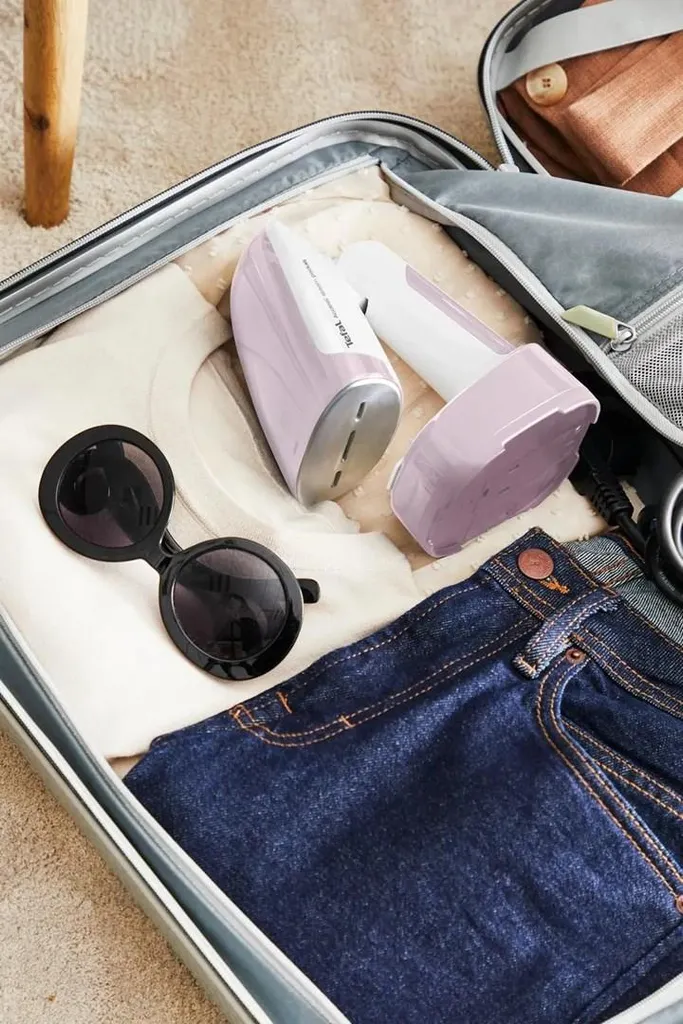 Recensione Tefal Vaporizzatore DT3050: Efficienza 15s per il Tuo Guardaroba - 10