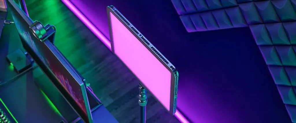 Éclairage de Studio Razer Key Light Chroma avec Support de Bureau - 7