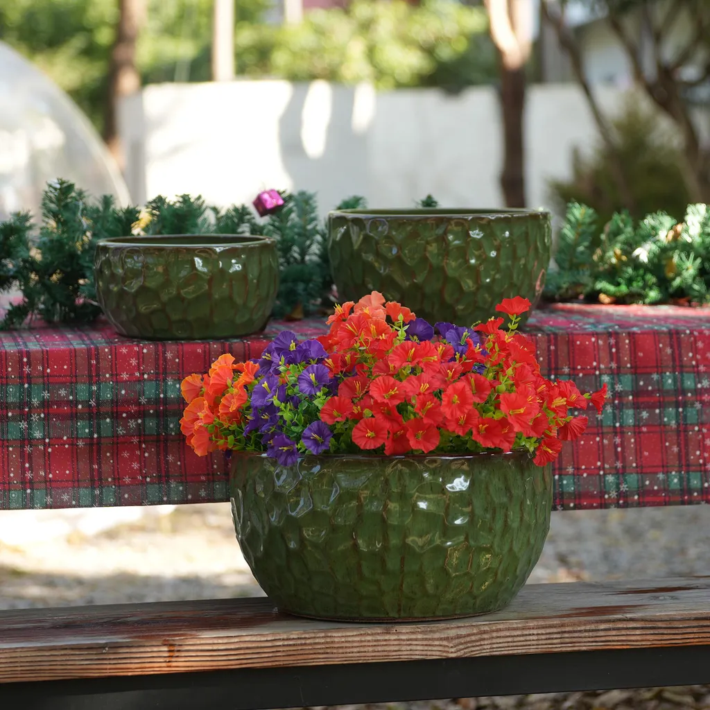 Pots de fleurs respirants en terre cuite avec trous de drainage vert