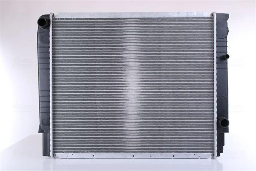 Stop surchauffe : Radiateur moteur NISSENS 65531A compatible OE 3547145