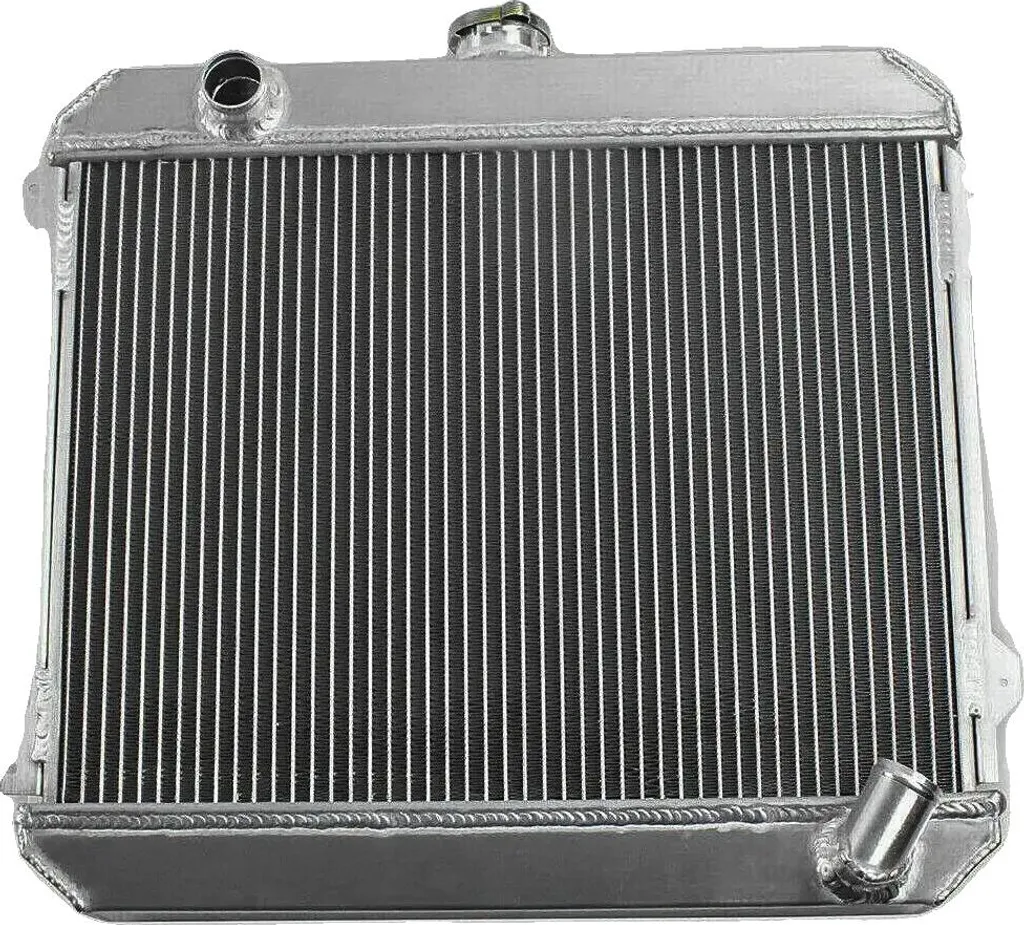 Refroidisseur d'eau en aluminium triple corps pour véhicules sportifs