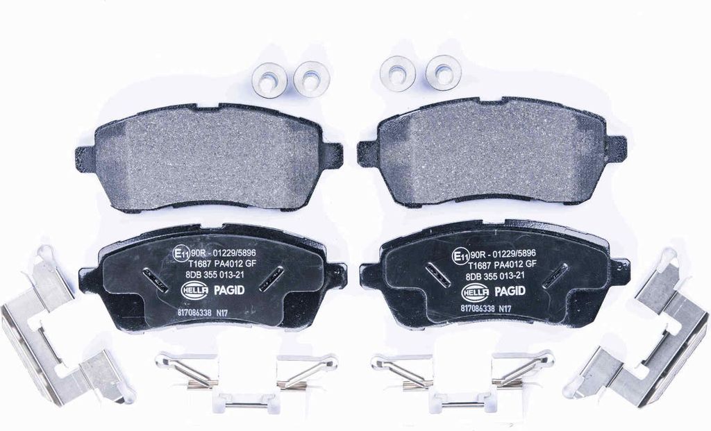 Bremsbelagsatz ohne Verschleißwarnung 17,6 mm HELLA für u.a. FORD FIESTA