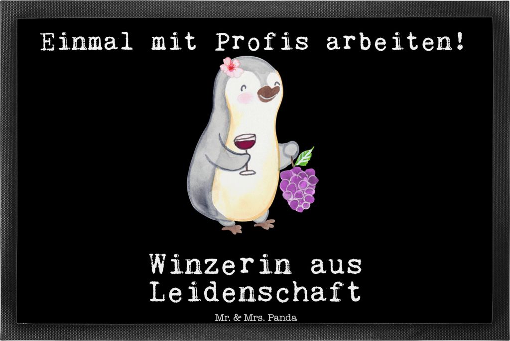 Mr. & Mrs. Panda Fussmatte Winzerin Leidenschaft 40 x 60 cm - Schwarz - Geschenk, Schmutzfänger, bodenmatte, Schmutzfangmatte, fußmatte, Schmutzm...