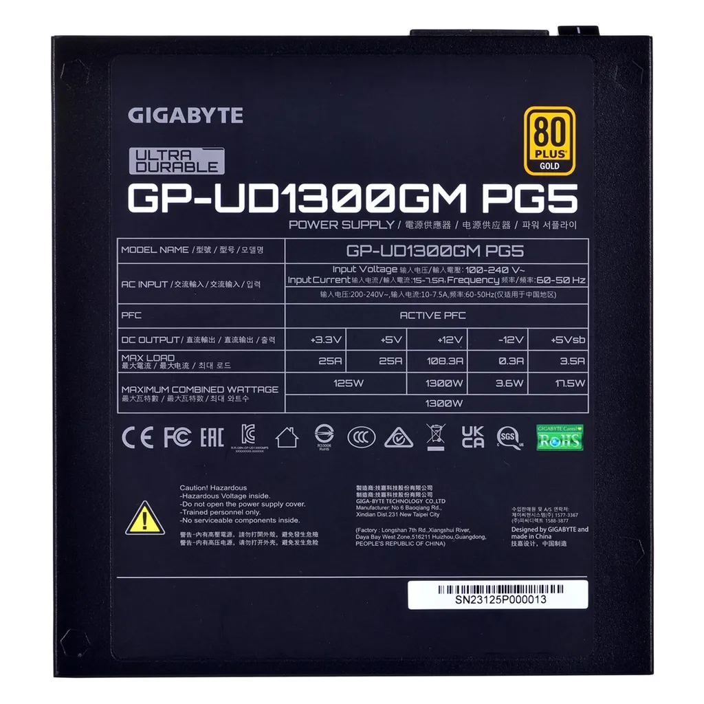 Bloc d'alimentation modulaire Gigabyte UD1300GM PG5 de 1300 Watts