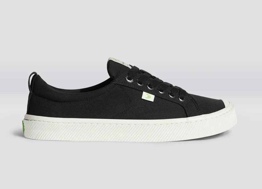 Cariuma Oca Canvas Black 45