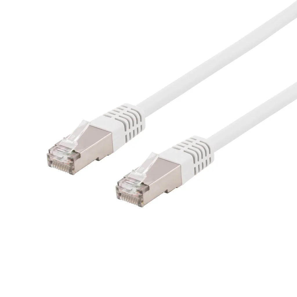 Câble réseau DELTACO Cat6a 25m blanc UTP pour connexion Ethernet stable