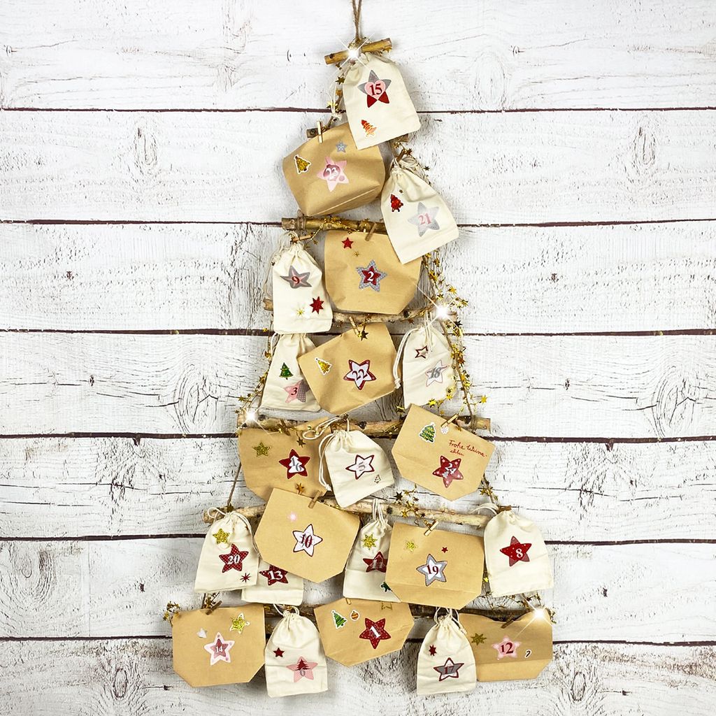 Oblique Unique DIY Adventskalender Set - 12 Kraftpapier Tüten + 12 Baumwollsäckchen + 24 Zahlen Sticker uvm. für Weihnachten Advent Deko