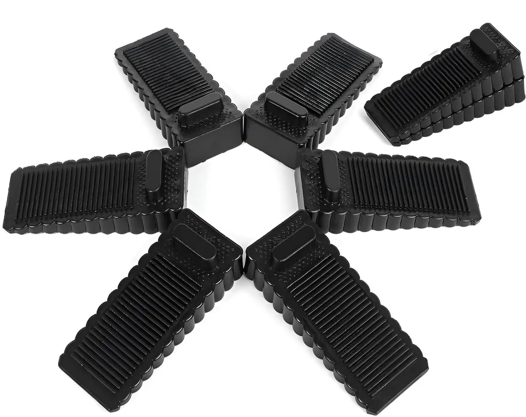 Arrêtez les portes qui claquent avec ce lot de 6 butoirs de sol noirs