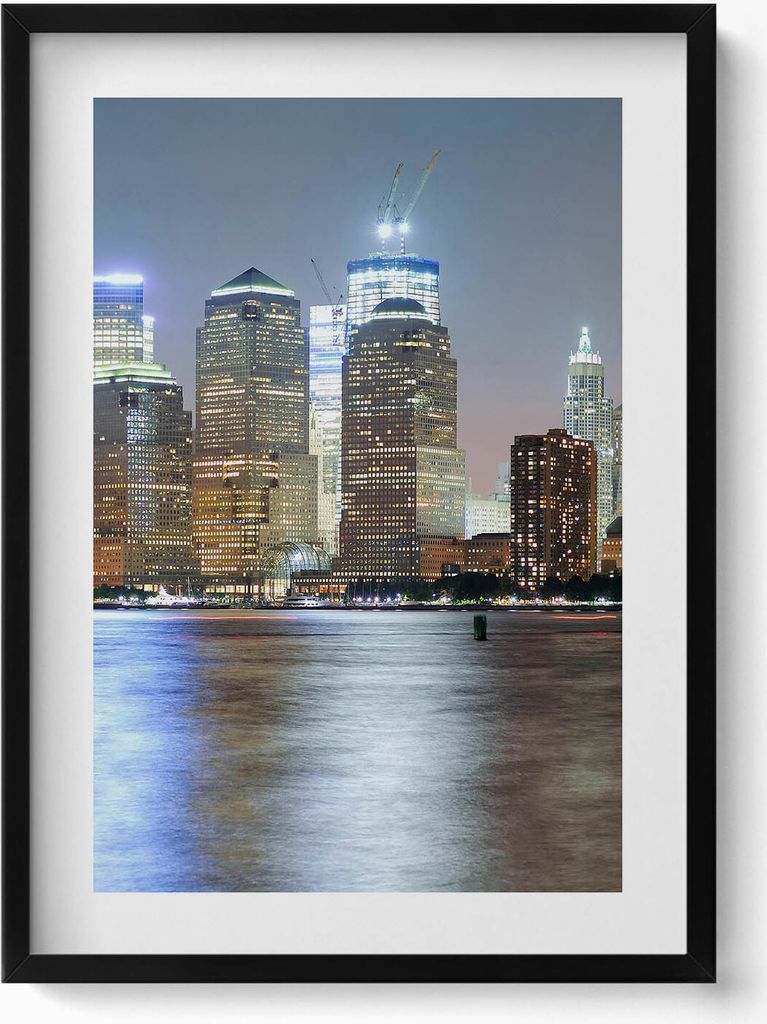 Panorama der Stadt bei Nacht– Wandbild mit Rahmen – Gerahmtes Bild – Wanddekoration – 50x70 cm – Schwarz Rahmen