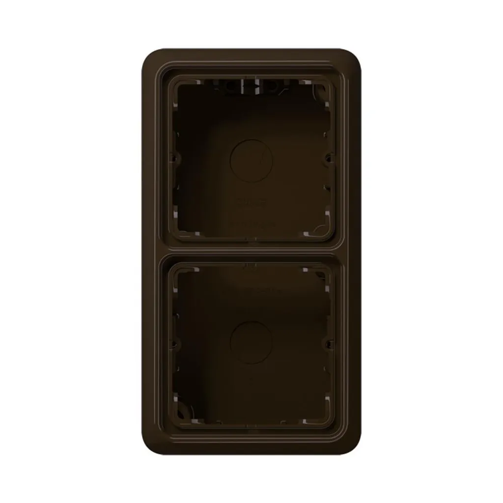 Jung CD 582 A BR Prise de courant Marron : sécurité et design chic
