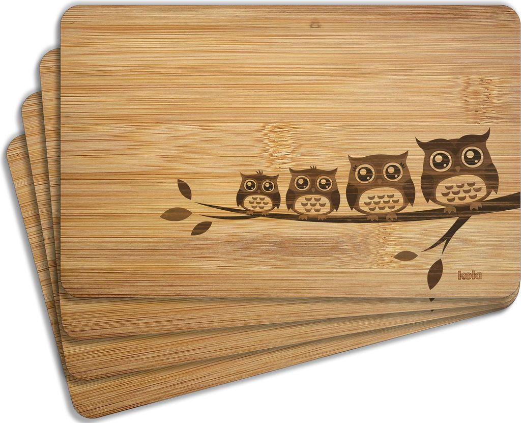 Wallario Frühstücksbrettchen 4er Set aus Holz, je 22 x 14 cm, Motiv Eulenfamilie auf einem Ast Comic Stil