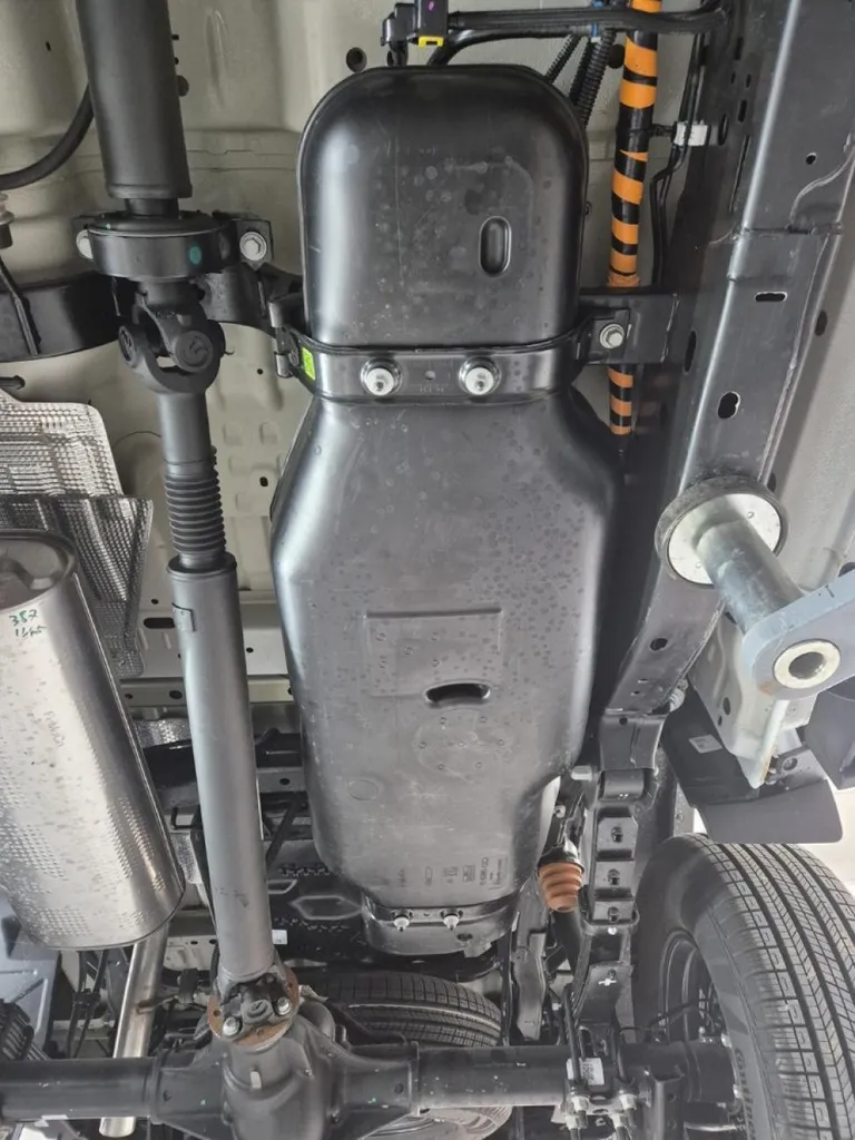 Plaque de protection réservoir Ford Ranger acier MB3G9A147CF robuste - 4