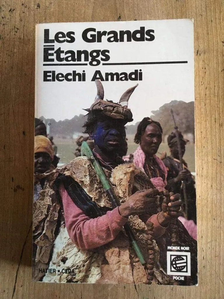 Livre Les grands étangs Roman - Papier haute qualité et récit intense