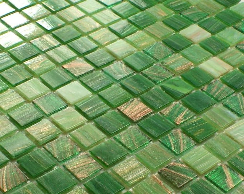 Mosaico in vetro verde. Mosaico da piscina nei toni del Immagine del prodotto 