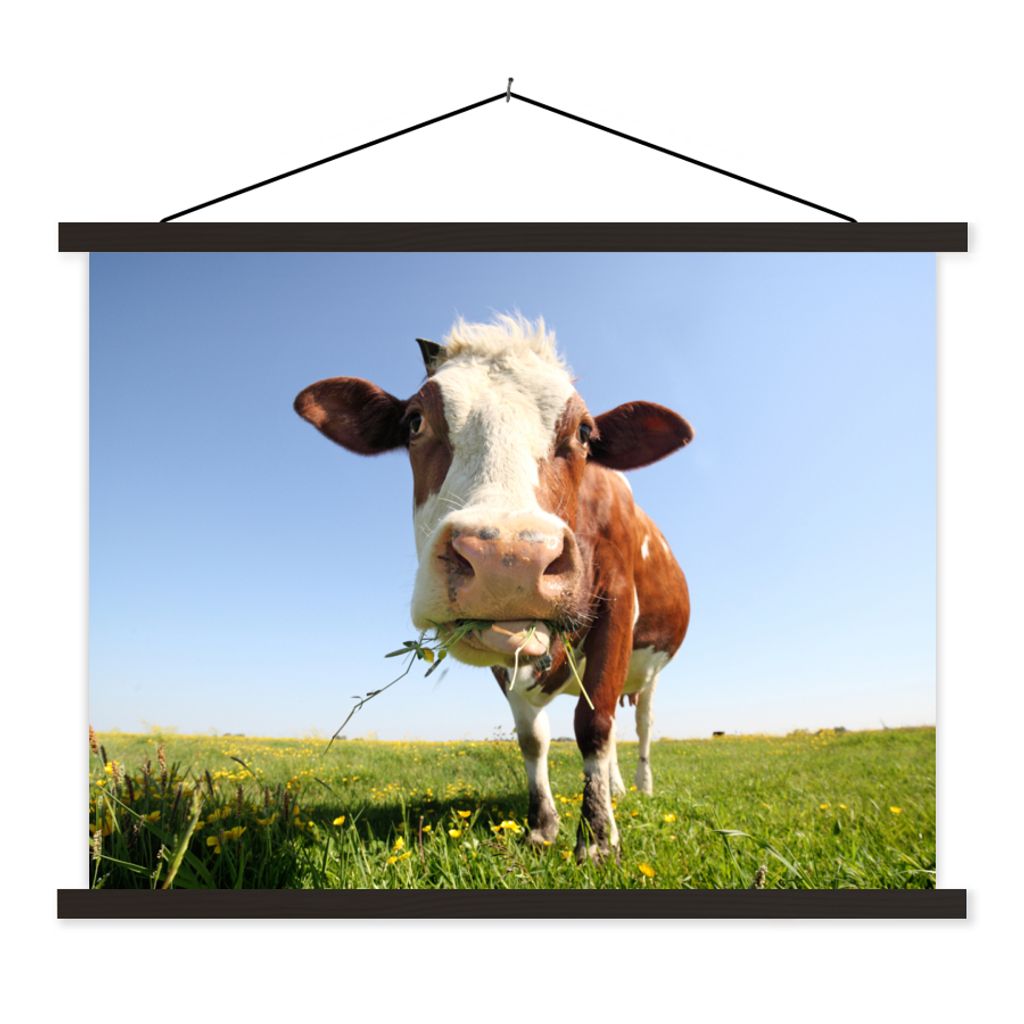 MuchoWow Textilposter Kuh - Tiere - Blumen - Gras 60x45 cm mit schwarzem Rahmen - Poster Schlafzimmer
