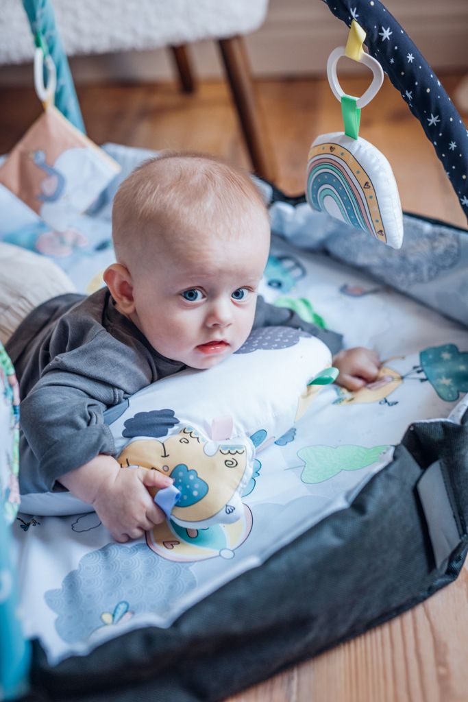 Kocyk do zabawy na dzień i na noc MoMi Zdjęcie produktu 15