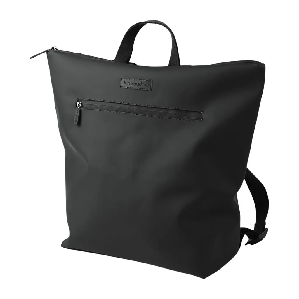 Sac à dos à langer Done by Deer Black pour les sorties de bébé