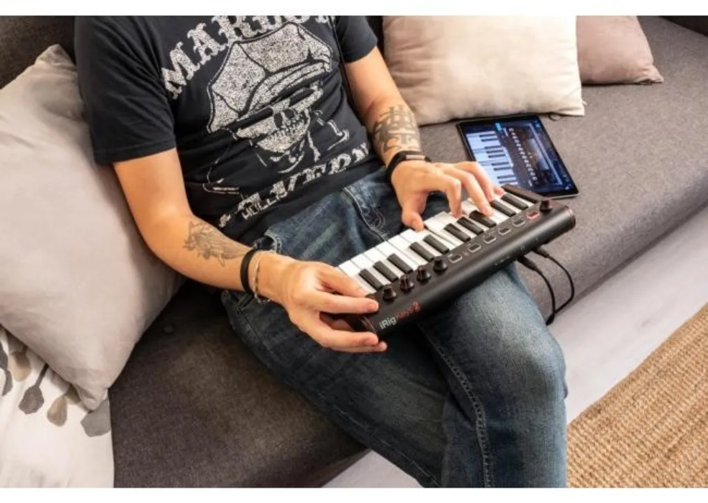 Clavier iRig Keys 2 Mini avec sortie casque : l'essentiel MIDI au format mini - 2