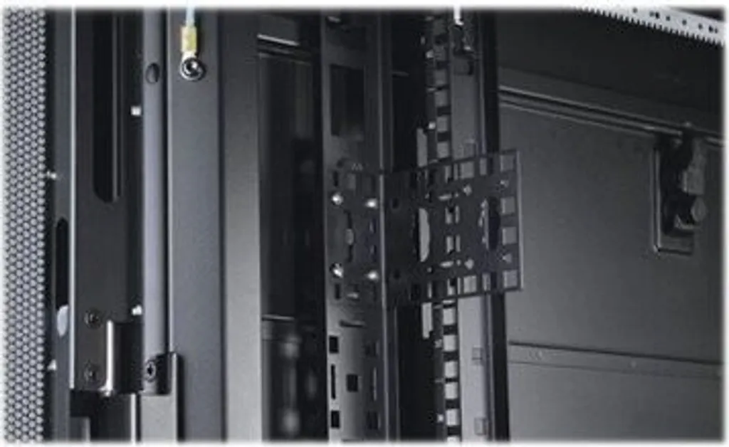 APC AR7711 Staffa di Montaggio NetShelter Zero U - Spazio Rack Ottimizzato
