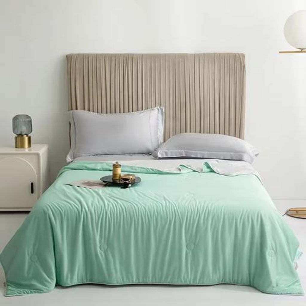 Klimadecke – Kühlende Sommerdecke aus Eisseide – Sommerdecke – Glatt und leicht – Geeignet für Doppel-/Kingsize-Betten – 200 x 230 cm ...