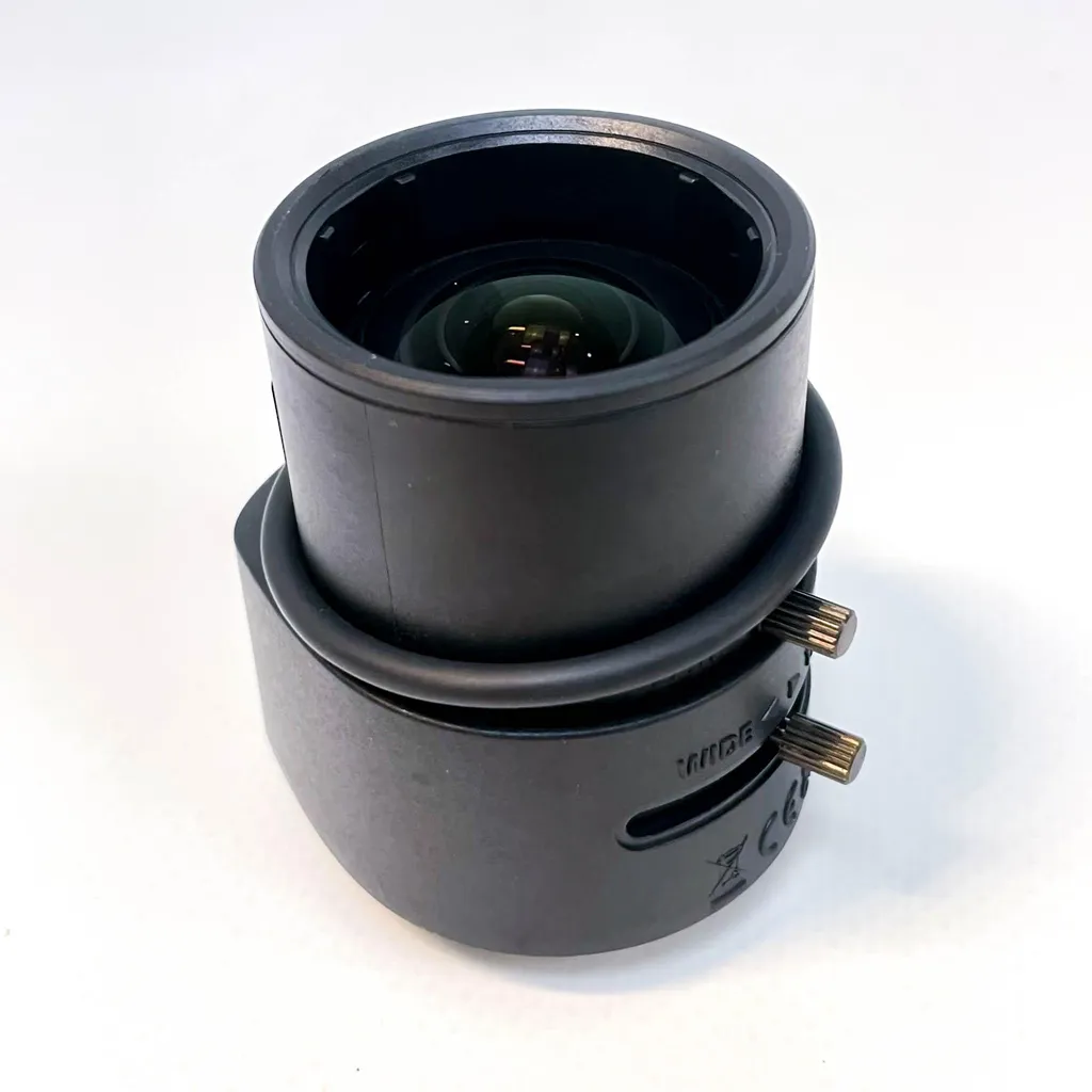 Hanwha SLA-M2890DN Objectif Varifocal 2.8-9mm Monture CS Noir