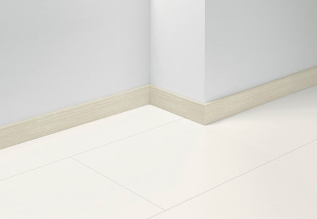 Sockelleiste SL18 Eiche D090 2200 x 70 x 16,5 mm
