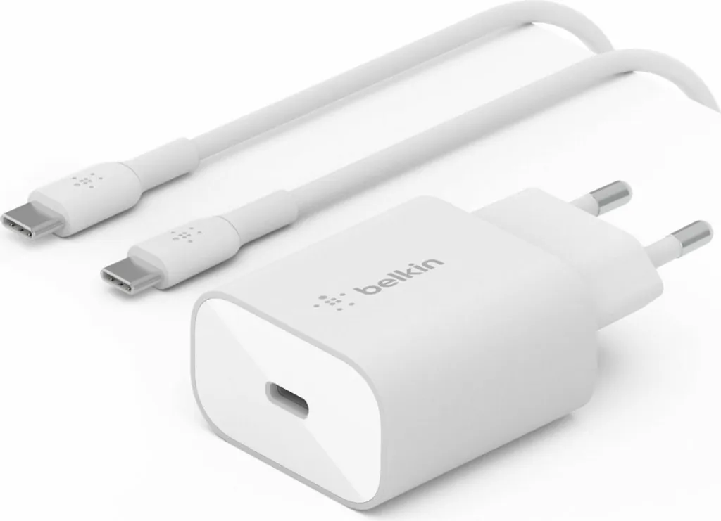 Chargeur USB Belkin blanc compact et performant avec câble inclus 1m - 17