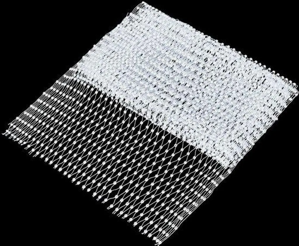 Tissu extensible à mailles en cristal blanc pailleté élastique - 2 yards