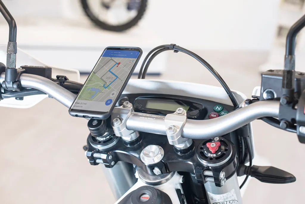SP-CONNECT Moto Bundle Samsung S10E Supporto Manubrio per Moto Professionale - 10
