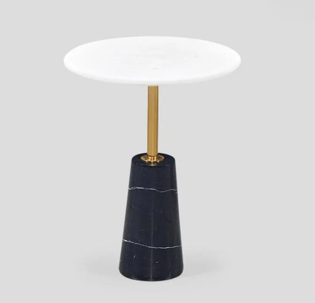 Petite table ronde en marbre - Gain de place et robustesse pour le salon