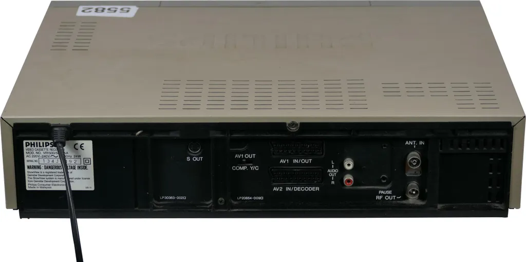 Magnétoscope de numérisation Philips S-VHS pour clés USB et PC - 2