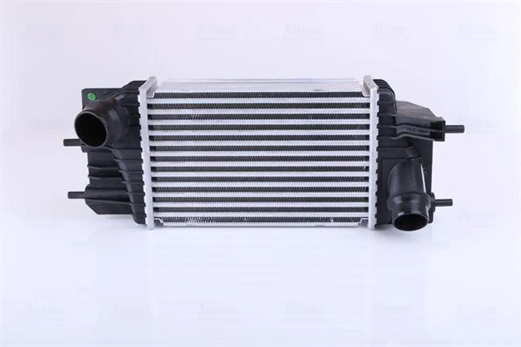 Intercooler de suralimentation Nissens 961433 compatible Nissan NV200 OE