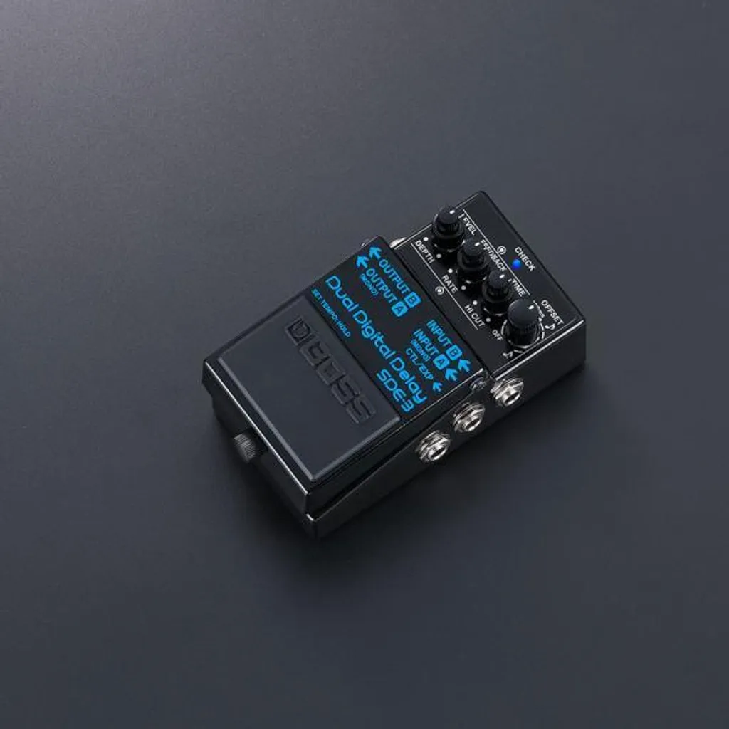 BOSS SDE-3 Delay numérique double avec modulation et sorties stéréo - 6