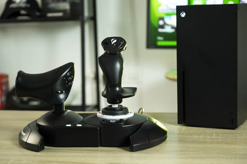 Thrustmaster T.Flight Hotas One Joystick pour Xbox Series X|S et PC - 12