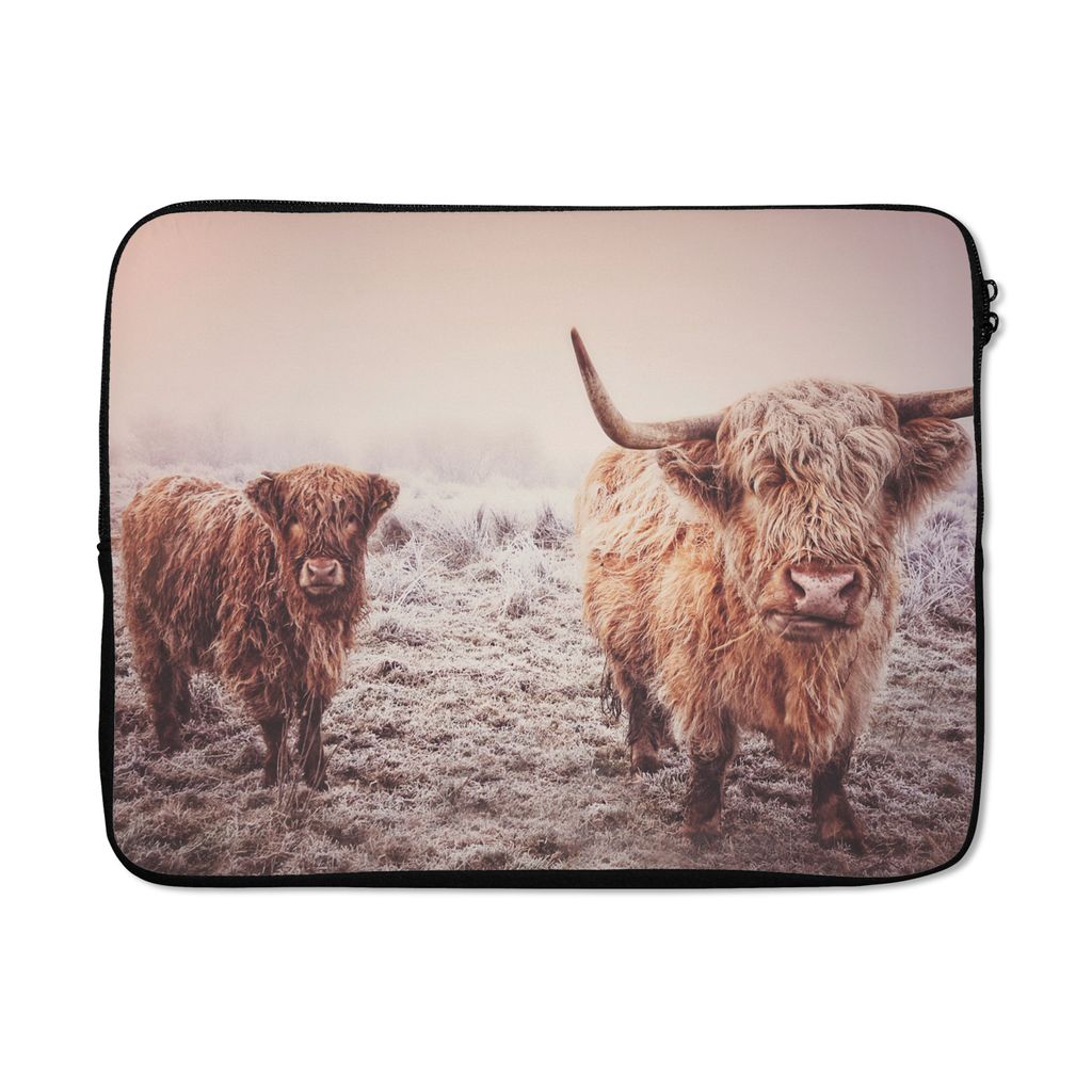 MuchoWow Laptop Hülle 17 Zoll Laptoptasche Schottische Highlander - Schnee - Sonne - Zipper - Schutzabdeckung