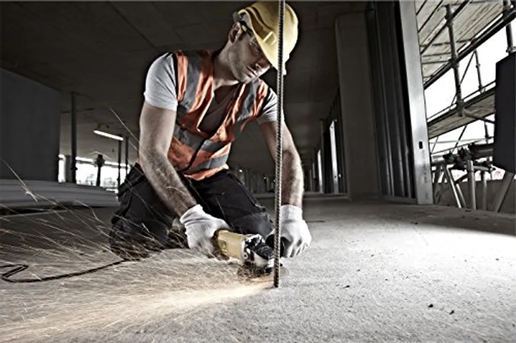 Meuleuse angulaire 115mm 800W DEWALT : finissez vos coupes difficiles - 10