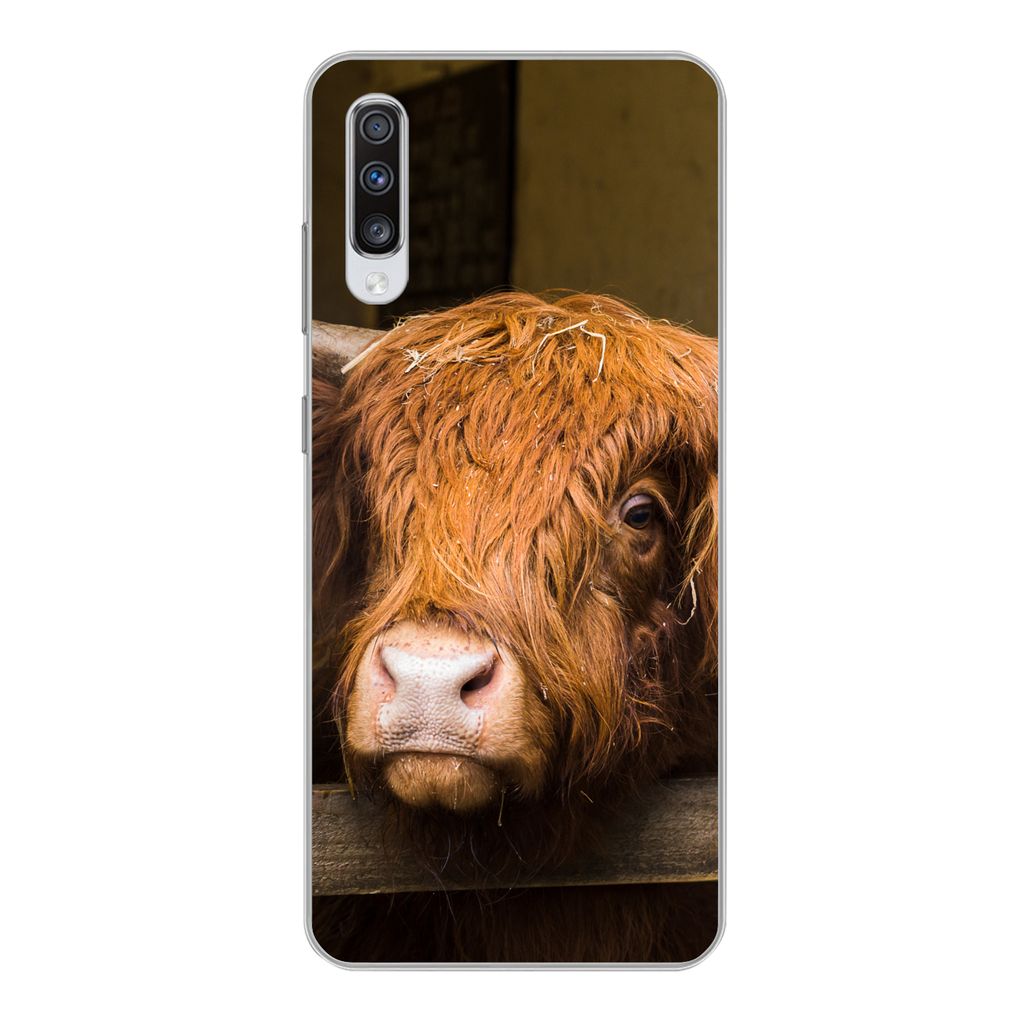 MuchoWow Handyhülle Schutzhülle Hülle für Samsung Galaxy A70 Schottischer Highlander - Bauernhaus - Scheune Silikon Softcase Handy Hülle - S...