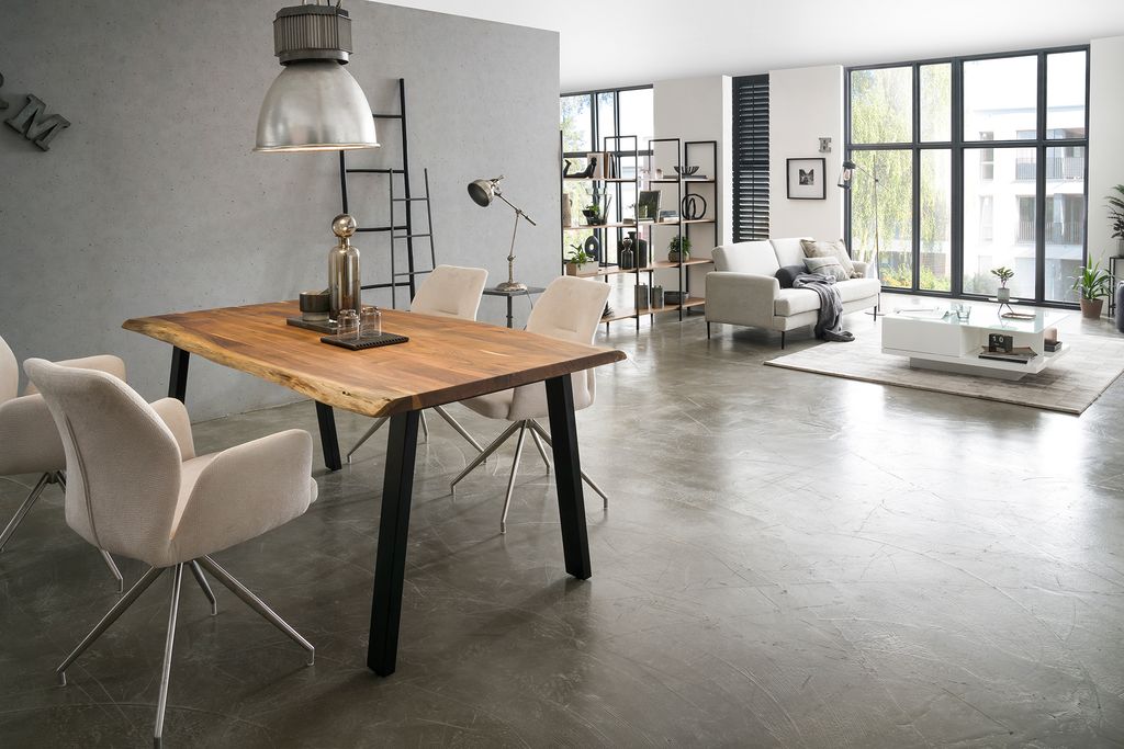 SalesFever Massiver Esstisch | 3,5 cm Akazie Natur Baumkante | 200 x 100 | V-Gestell Schwarz