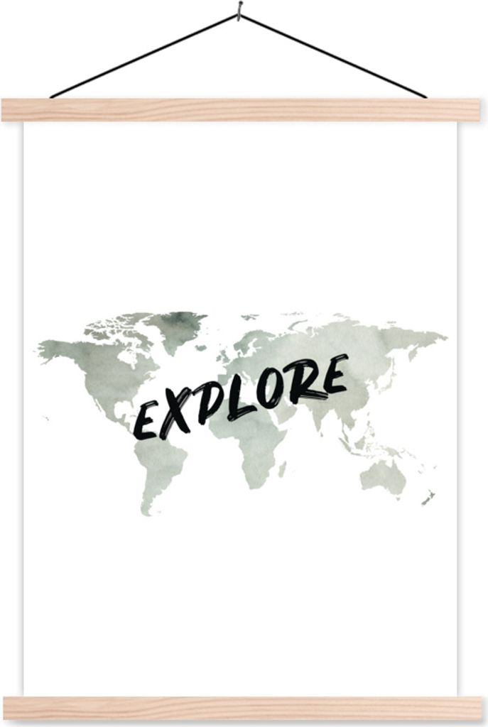 MuchoWow Textilposter Weltkarte - Aquarell - Sprichwörter 40x53 cm mit holzfarbenen Rahmen - Schlafzimmer